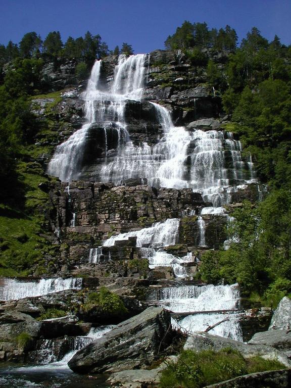 Tvinde Camping Hotell Skulestadmo Exteriör bild